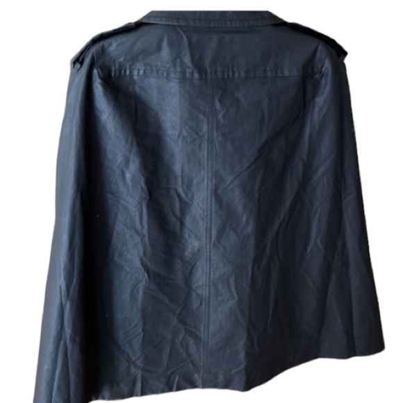 Marc by Marc Jacobs size  large black lightweight waterproof cape fits MED to XL - Picture 2 of 15